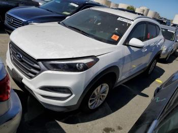  Salvage Hyundai TUCSON