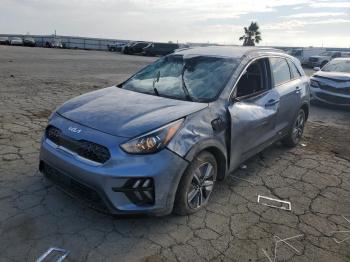  Salvage Kia Niro