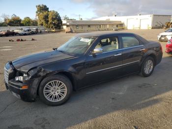  Salvage Chrysler 300