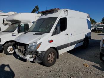  Salvage Mercedes-Benz Sprinter