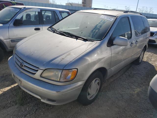  Salvage Toyota Sienna