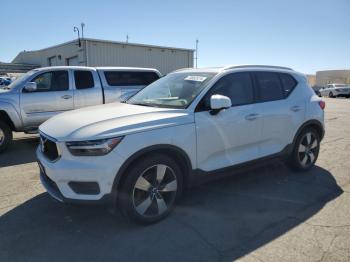  Salvage Volvo XC40