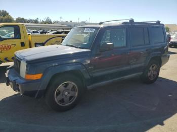  Salvage Jeep Commander