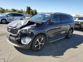  Salvage Kia Sorento