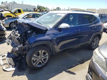  Salvage Kia Seltos