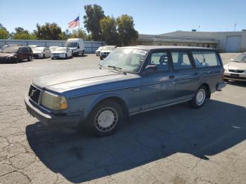  Salvage Volvo 240