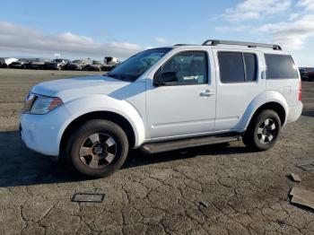  Salvage Nissan Pathfinder