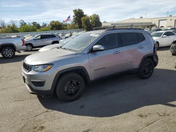  Salvage Jeep Compass