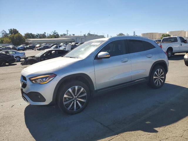  Salvage Mercedes-Benz GLA