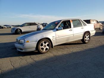  Salvage Volvo S70