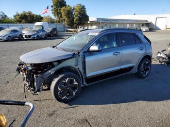  Salvage Kia Niro