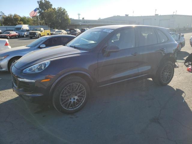  Salvage Porsche Cayenne