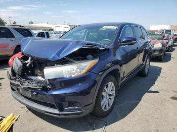  Salvage Toyota Highlander