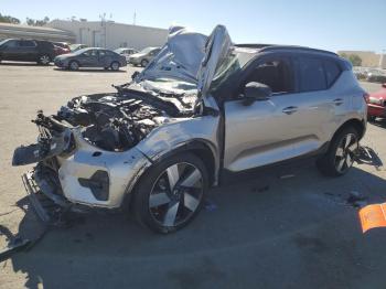  Salvage Volvo XC40