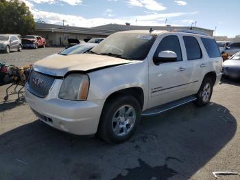  Salvage GMC Yukon