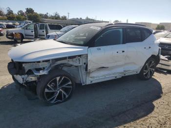  Salvage Volvo XC40