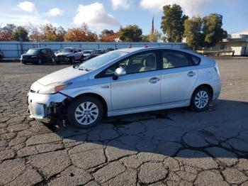  Salvage Toyota Prius