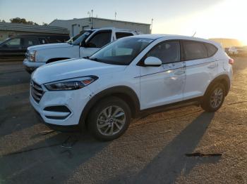  Salvage Hyundai TUCSON