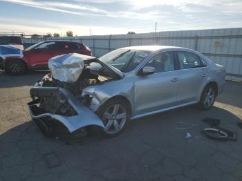  Salvage Volkswagen Passat