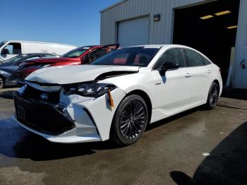  Salvage Toyota Avalon