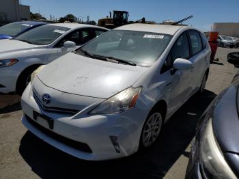  Salvage Toyota Prius