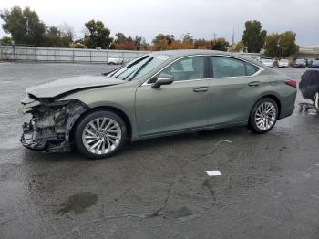  Salvage Lexus Es