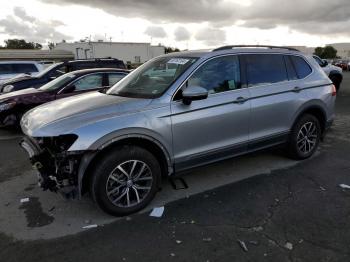  Salvage Volkswagen Tiguan