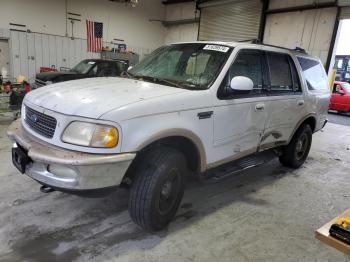  Salvage Ford Expedition