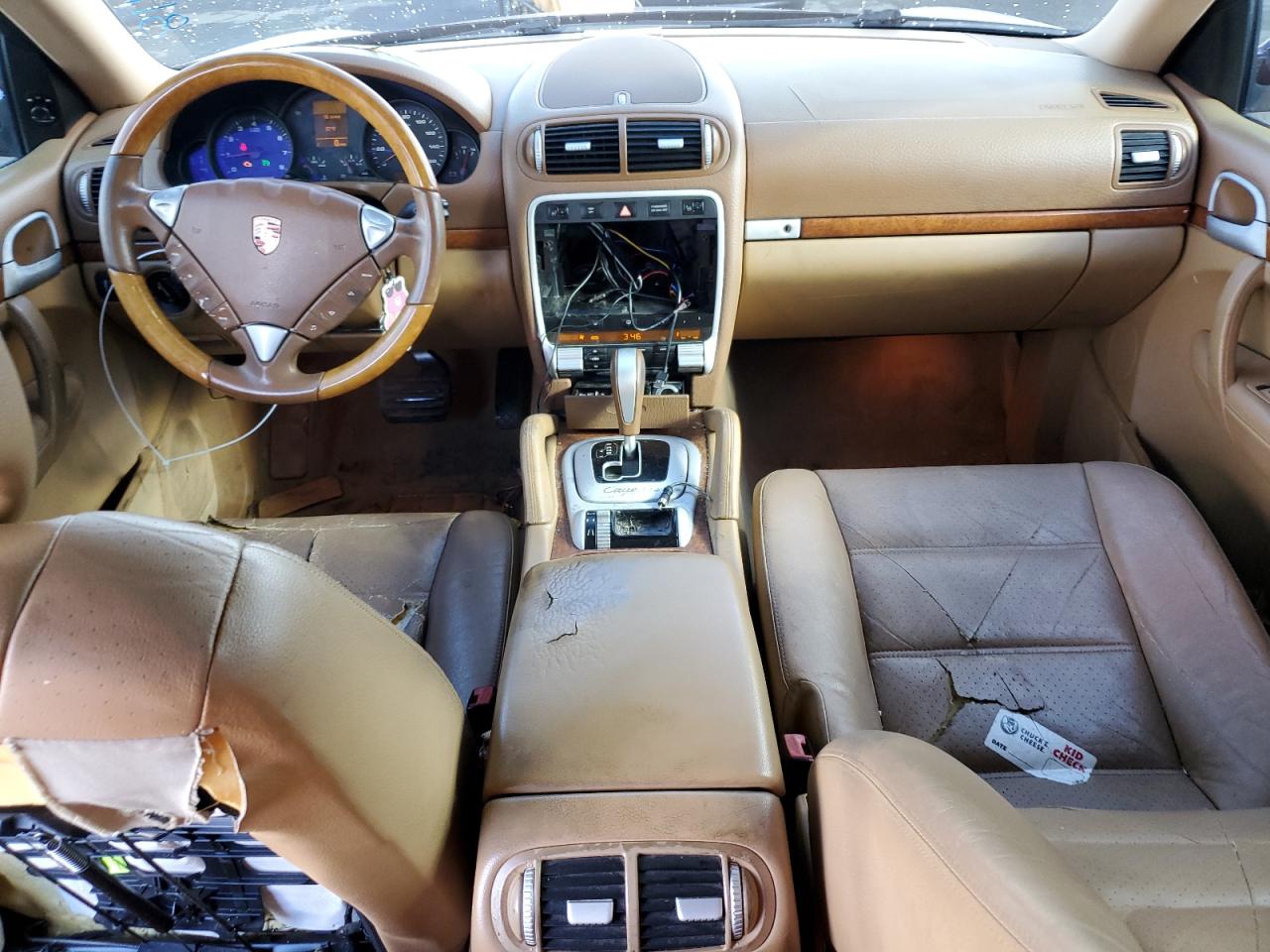 Porsche Cayenne Image 9