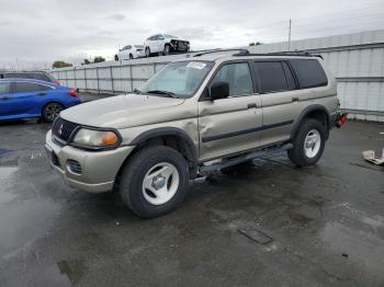  Salvage Mitsubishi Montero