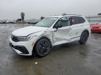  Salvage Volkswagen Tiguan