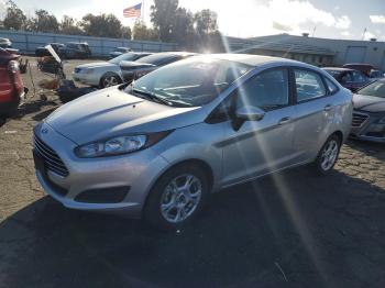  Salvage Ford Fiesta