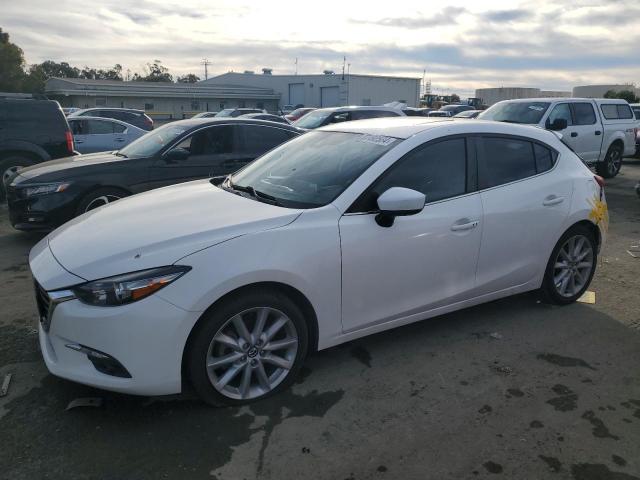  Salvage Mazda 3