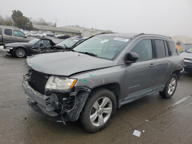  Salvage Jeep Compass