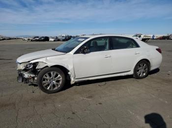  Salvage Toyota Avalon