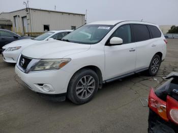  Salvage Nissan Pathfinder