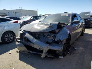  Salvage Chrysler 300