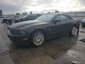  Salvage Ford Mustang