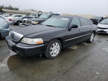  Salvage Lincoln Towncar