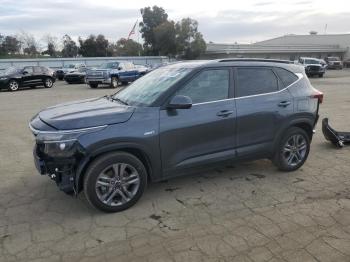  Salvage Kia Seltos