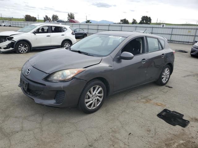  Salvage Mazda 3