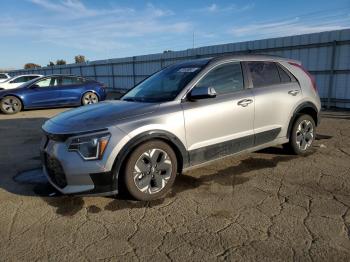  Salvage Kia Niro