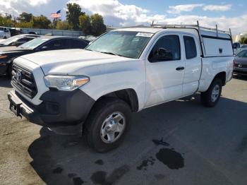  Salvage Toyota Tacoma