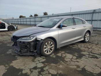  Salvage Chrysler 200