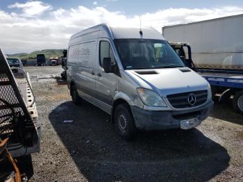  Salvage Mercedes-Benz Sprinter