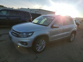  Salvage Volkswagen Tiguan