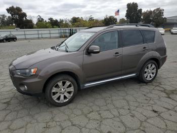  Salvage Mitsubishi Outlander