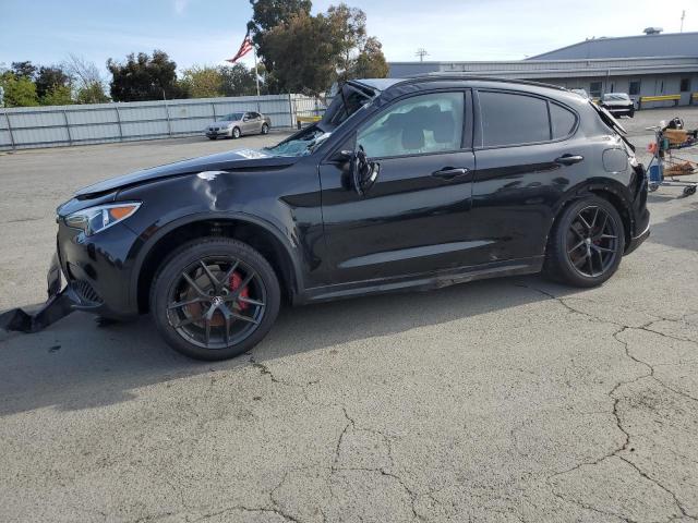  Salvage Alfa Romeo Stelvio