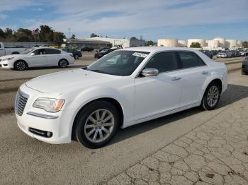 Salvage Chrysler 300