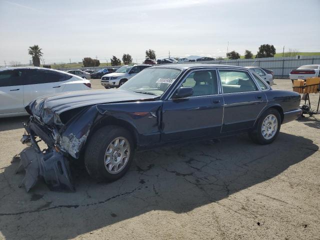  Salvage Jaguar Xj8
